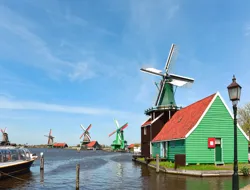 From Amsterdam: Zaanse Schans, Volendam, and Marken Half-Day Tour